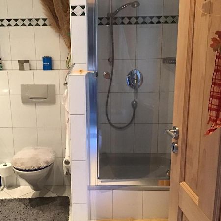 Doppelzimmer Mit Terrasse Zum Garten, Ruhig, Weinbergsblick, Zusaetzliches Kinderzimmer Anbei Moeglich Winningen Exterior photo