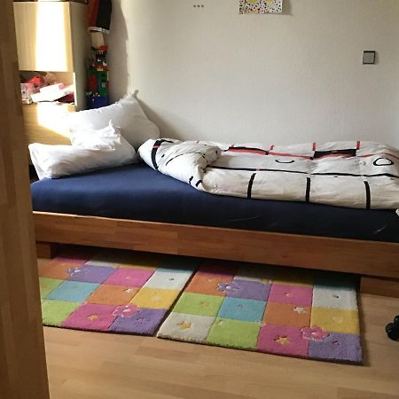 Doppelzimmer Mit Terrasse Zum Garten, Ruhig, Weinbergsblick, Zusaetzliches Kinderzimmer Anbei Moeglich Winningen Exterior photo