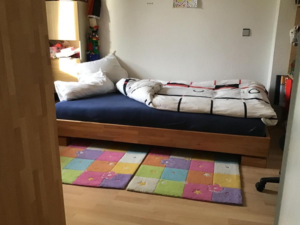 Doppelzimmer Mit Terrasse Zum Garten, Ruhig, Weinbergsblick, Zusaetzliches Kinderzimmer Anbei Moeglich Winningen Exterior photo